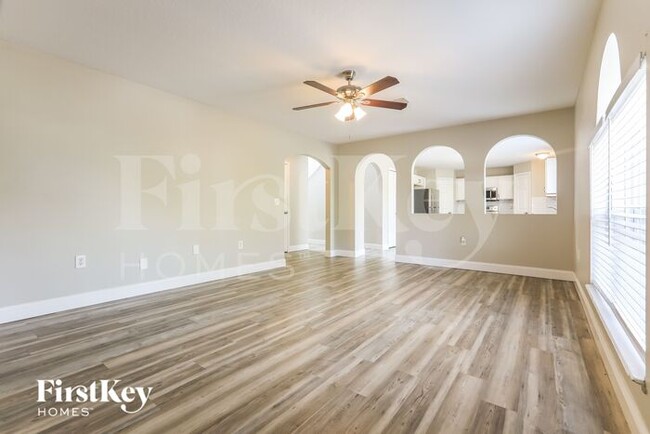 Building Photo - 4997 Cromey Rd