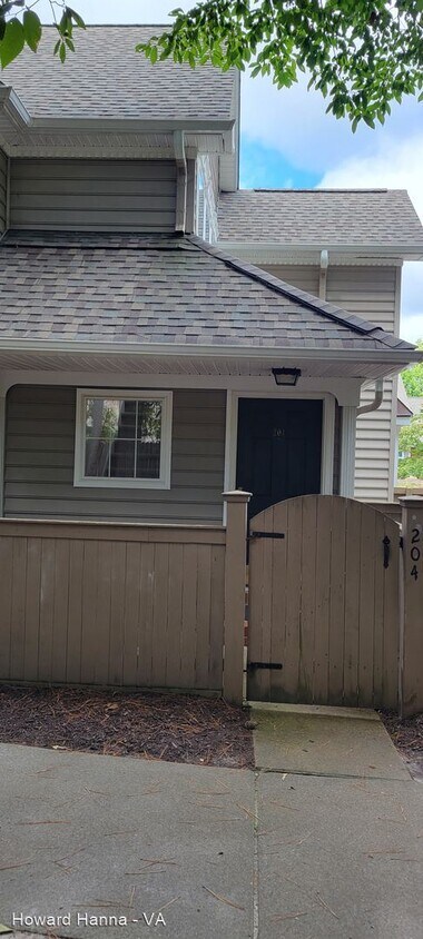Primary Photo - 2 br, 2 bath House - 204 Bristol Commons