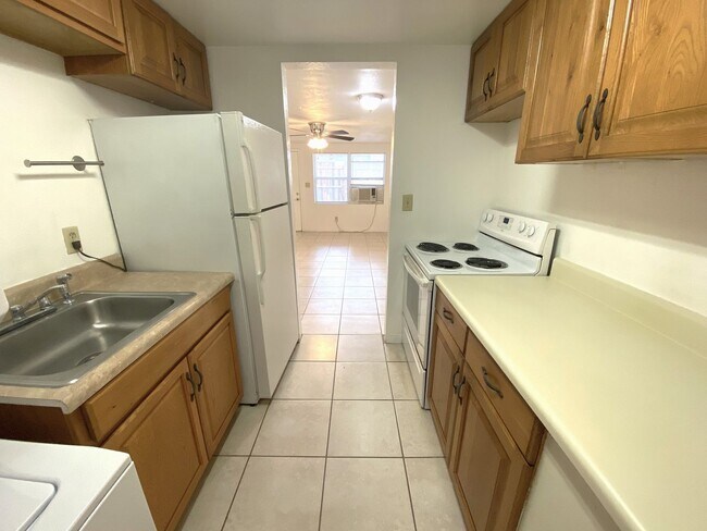 Foto del edificio - 908 SW 6th Ave