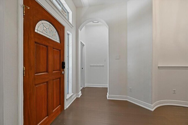 Foto del edificio - 1218 Canyon Maple Rd