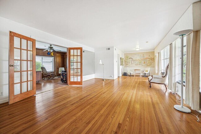 Foto del edificio - 3825 Gramercy St