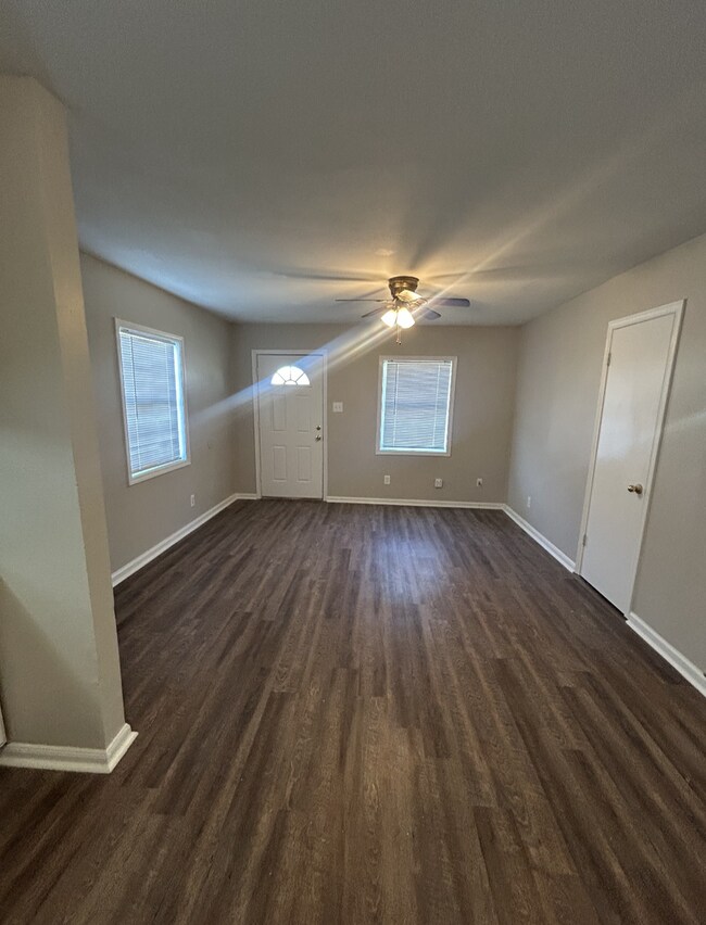 Foto del edificio - 191 Fruge Rd