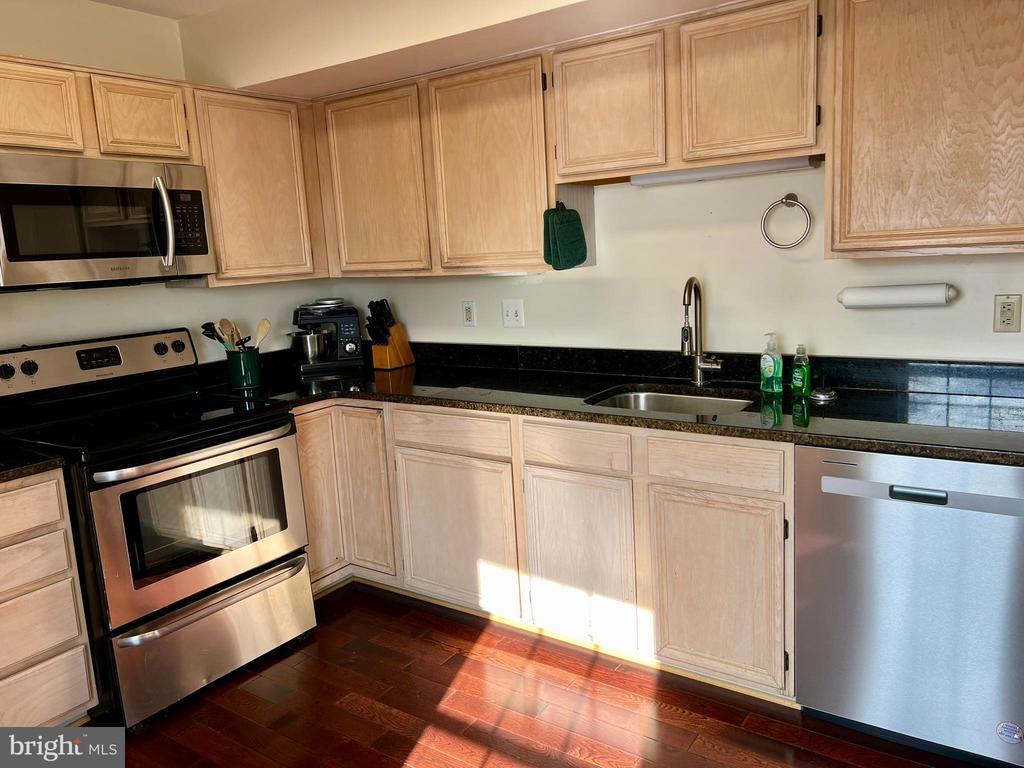 Foto principal - 2824 Emma Lee St