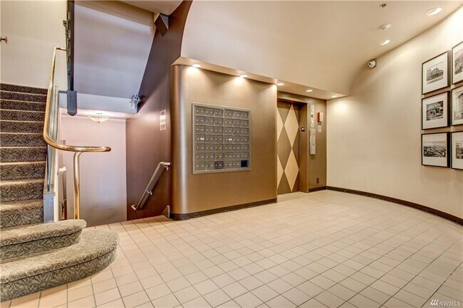 Foto del edificio - 1 Bed/1 Bath -Great Location, Pets welcome!