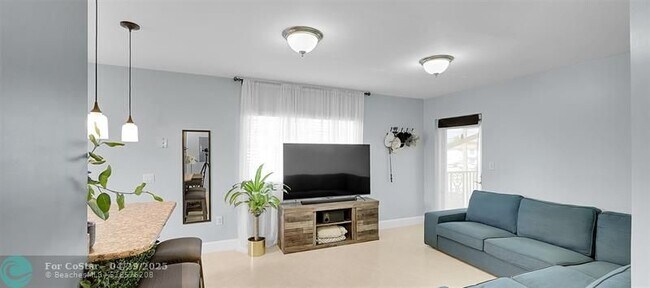 Foto del edificio - 410 SW 15th St