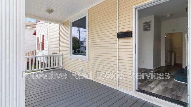 Foto del edificio - 417 W 30th St