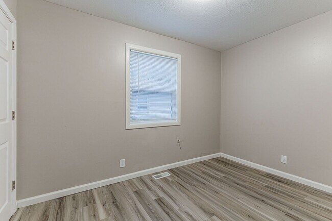 Foto del edificio - 1603 Kings Way