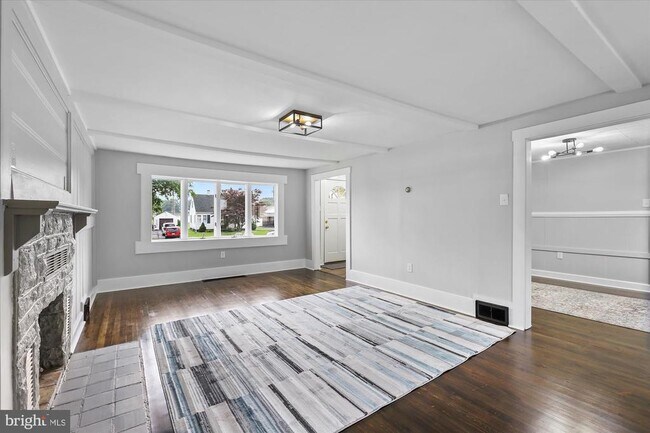 Foto del edificio - 1152 Stanley Ave