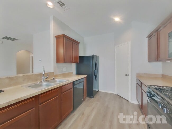 Foto del edificio - 20435 Shiloh Mist Ln