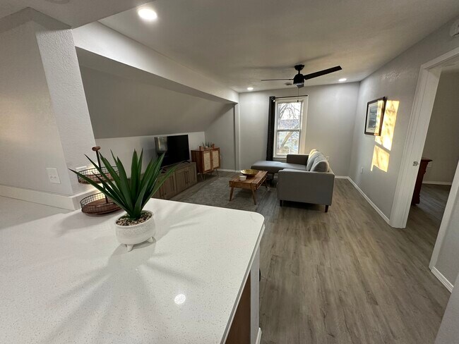 Building Photo - 2303 Kroos Ct
