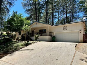 Building Photo - 11616 Alta Sierra Dr