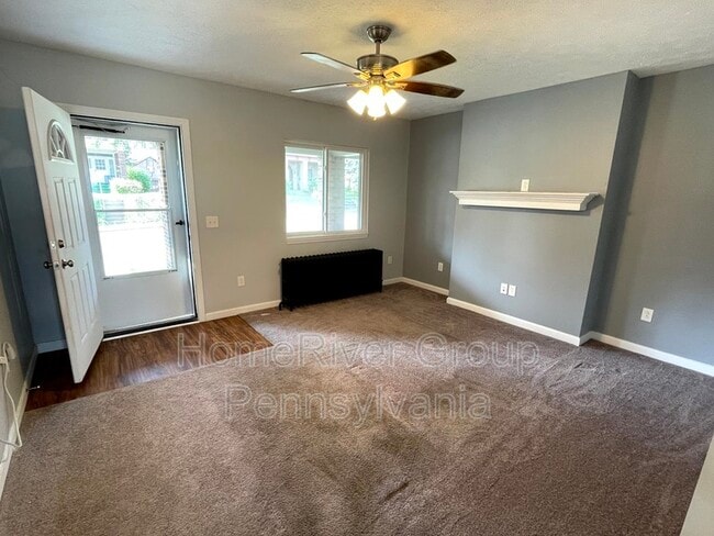 Building Photo - 3021 Churchview Ave