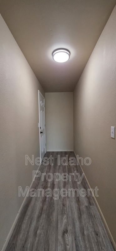 Building Photo - 2732 N Siesta Ave
