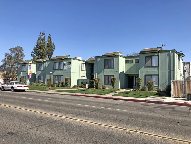 Building Photo - Greenwood Apartments