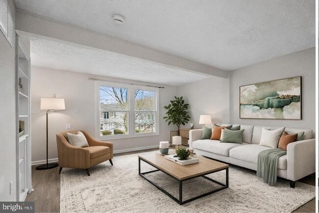 Building Photo - 10110 Shelldrake Cir