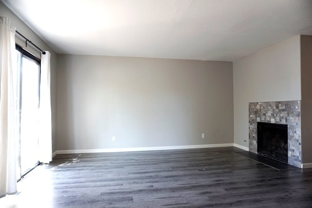 Foto del edificio - Spacious Townhome, Fireplace, Beautiful Fl...