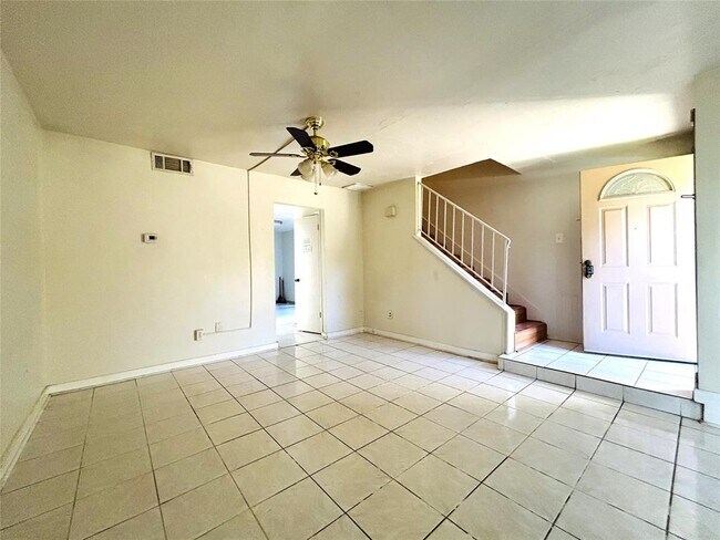 Foto del edificio - 6508 S Briar Bayou Dr