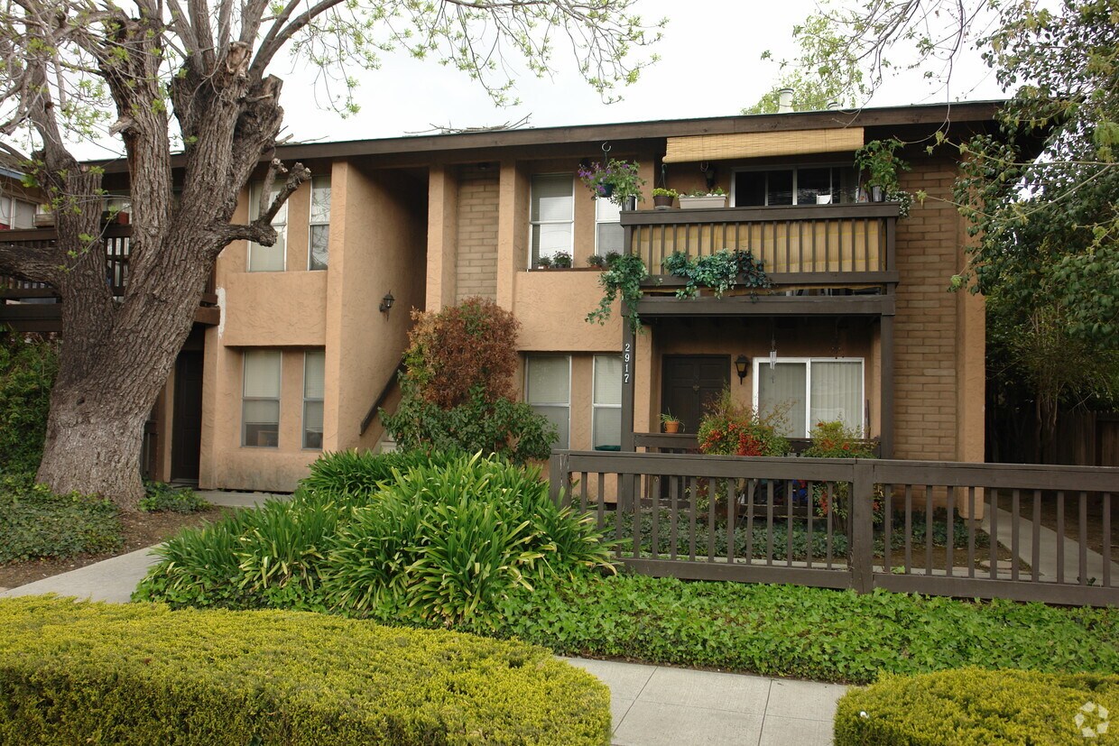Building Photo - 2917 Magliocco Dr