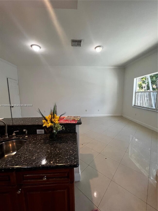 Building Photo - 16621 SW 82nd Terrace