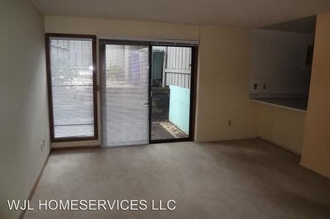Building Photo - 2 br, 1 bath House - 12621 SE 42nd ST