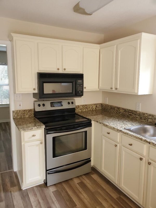 Building Photo - 1052 Brittany Deanne Ln