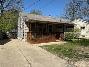 Building Photo - 1928 Hillcrest St
