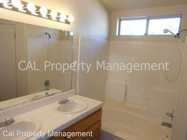 Building Photo - 4 br, 2 bath House - 361 Chardonnay Dr.