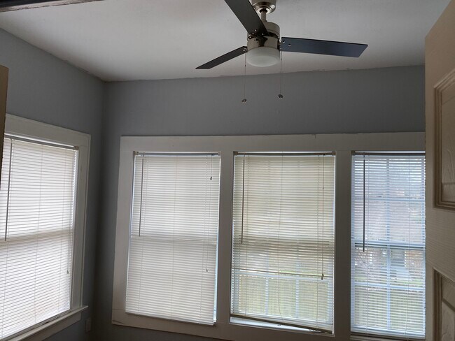 Foto del edificio - 2504 Cleburne St