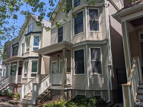 Building Photo - 3731 N Bosworth Ave