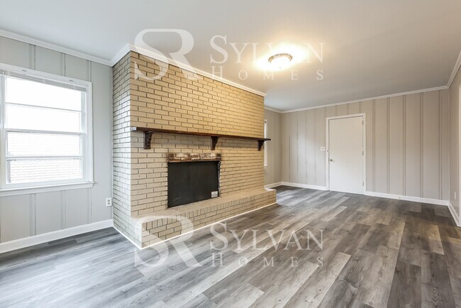 Foto del edificio - Fall in love with this beautiful 3BR 2 BA home