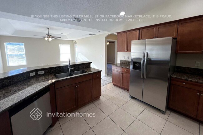 Foto del edificio - 3642 SW Darwin Blvd