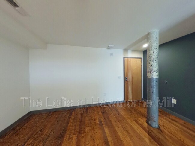 Foto del edificio - 1101 Hawthorne Ln