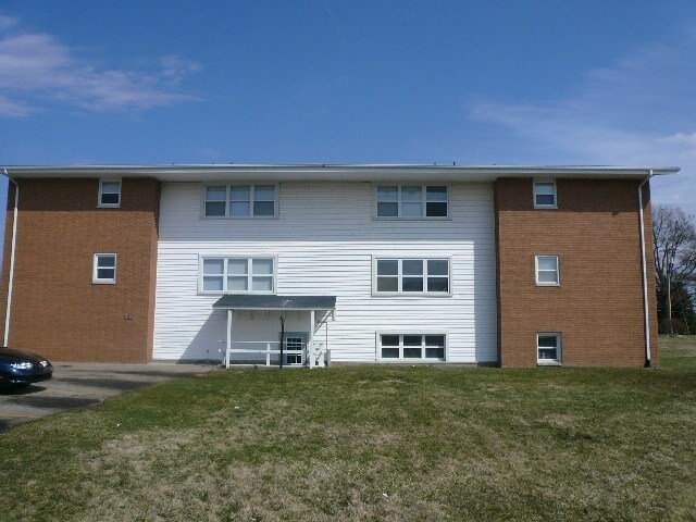 Building Photo - 4515 W Shore Dr