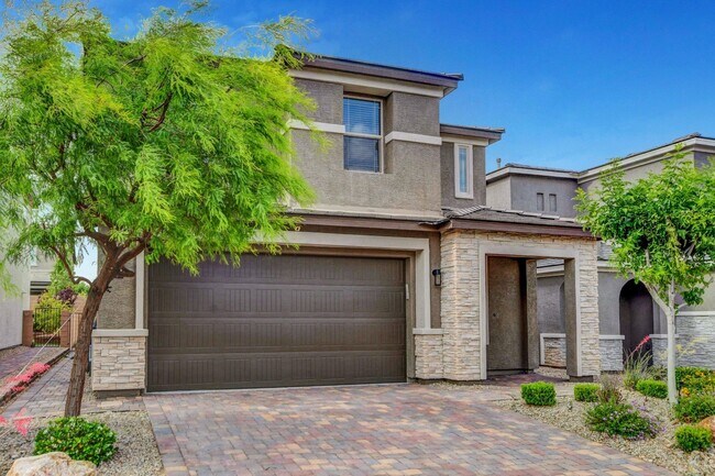 Foto del edificio - Beautifully Upgraded 4 Bedroom, Two Story ...