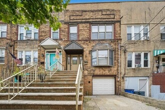 Building Photo - 154 W 29th St