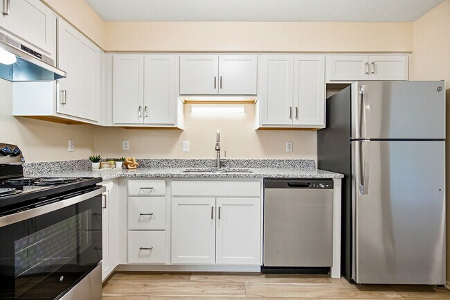 Hiedra - Partridge Meadows Apartments