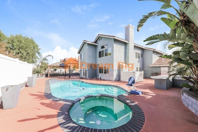 Building Photo - 2712 Toumey Ln