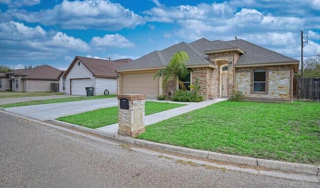 Building Photo - 2902 Granite Dr