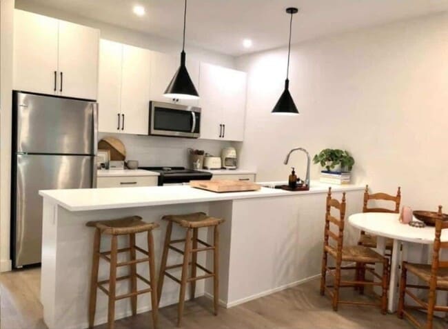 Building Photo - 464A Centennial St