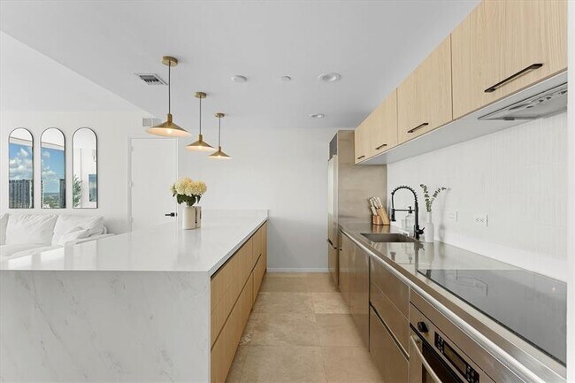 Foto del edificio - 1040 Biscayne Blvd
