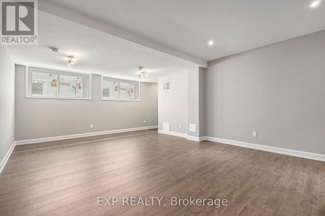 Photo du bâtiment - 1226 Montblanc Cres