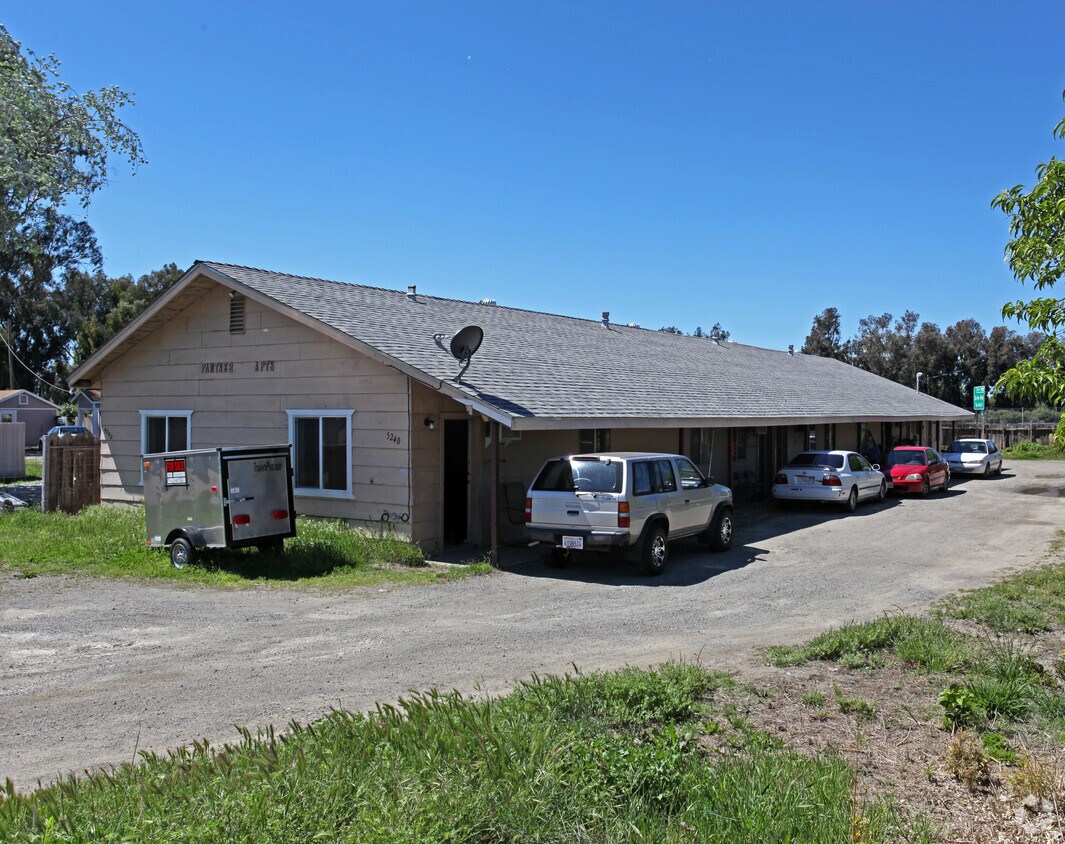 Foto principal - 5240 Lindhurst Ave