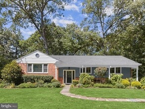 Building Photo - 12516 Two Farm Dr