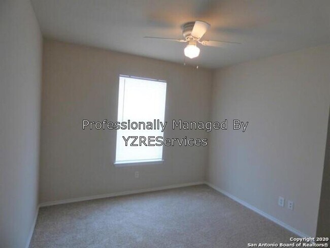 Building Photo - 10803 Mathom Landing