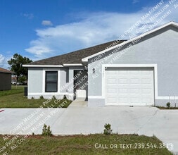 Building Photo - 1307 SE 8th Pl