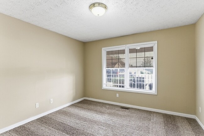 Foto del edificio - 144 Stone Henge Ln