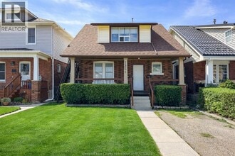 Building Photo - 1351 Marentette Ave