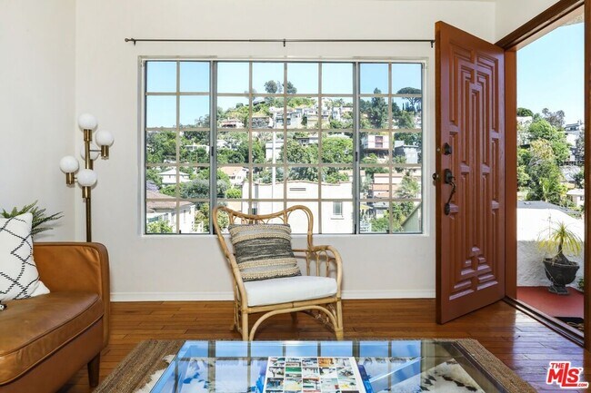 Foto del edificio - 1811 W Silver Lake Dr