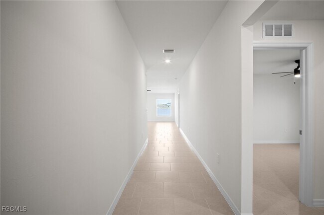 Foto del edificio - 17633 Paradiso Wy