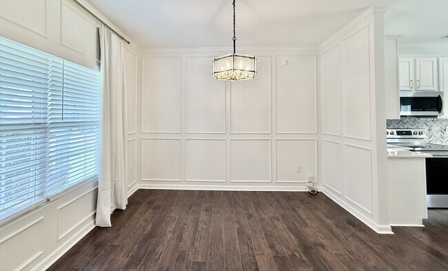 Building Photo - 4604 Miller Dr
